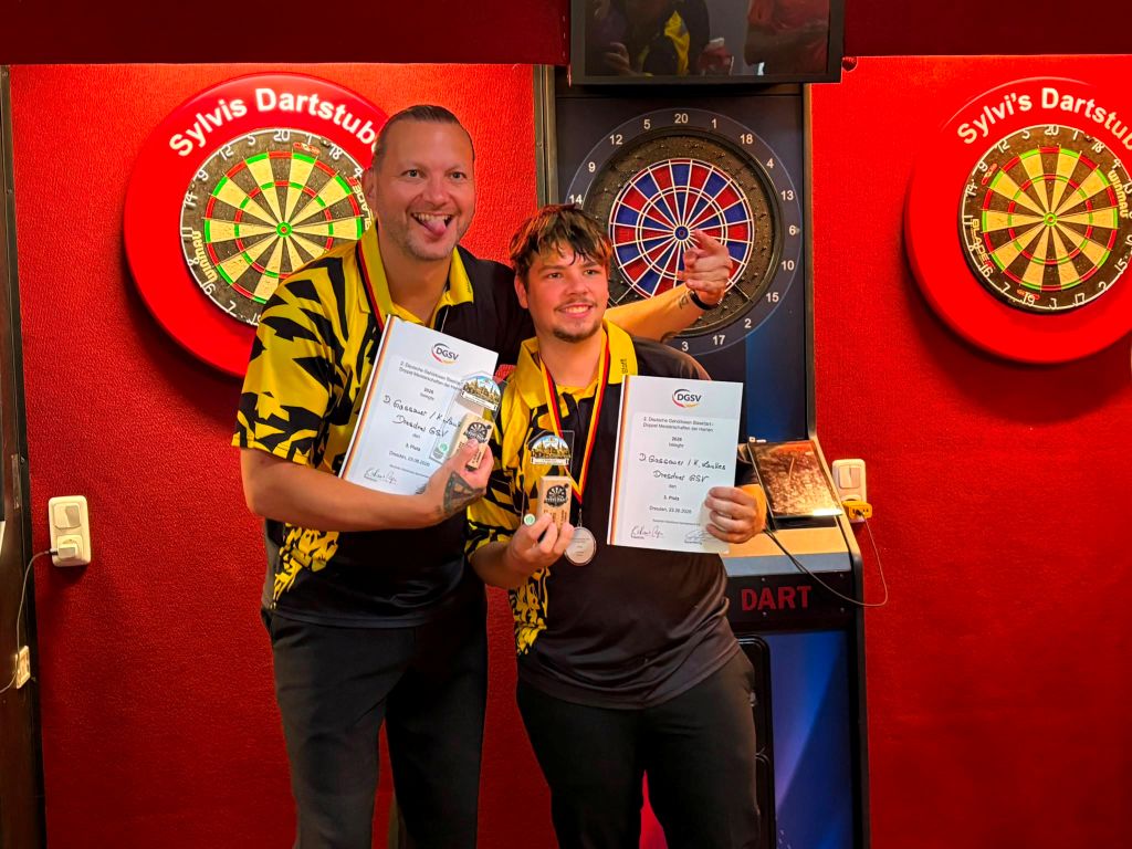 BRONZE im Doppel bei den DM in Dresden Steeldart: Daniel und Kevin